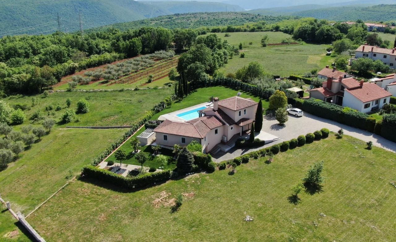 Villa Labin In Zartinj - Luxury Privacy Heated Pool With Auto Cover Eksteriør bilde