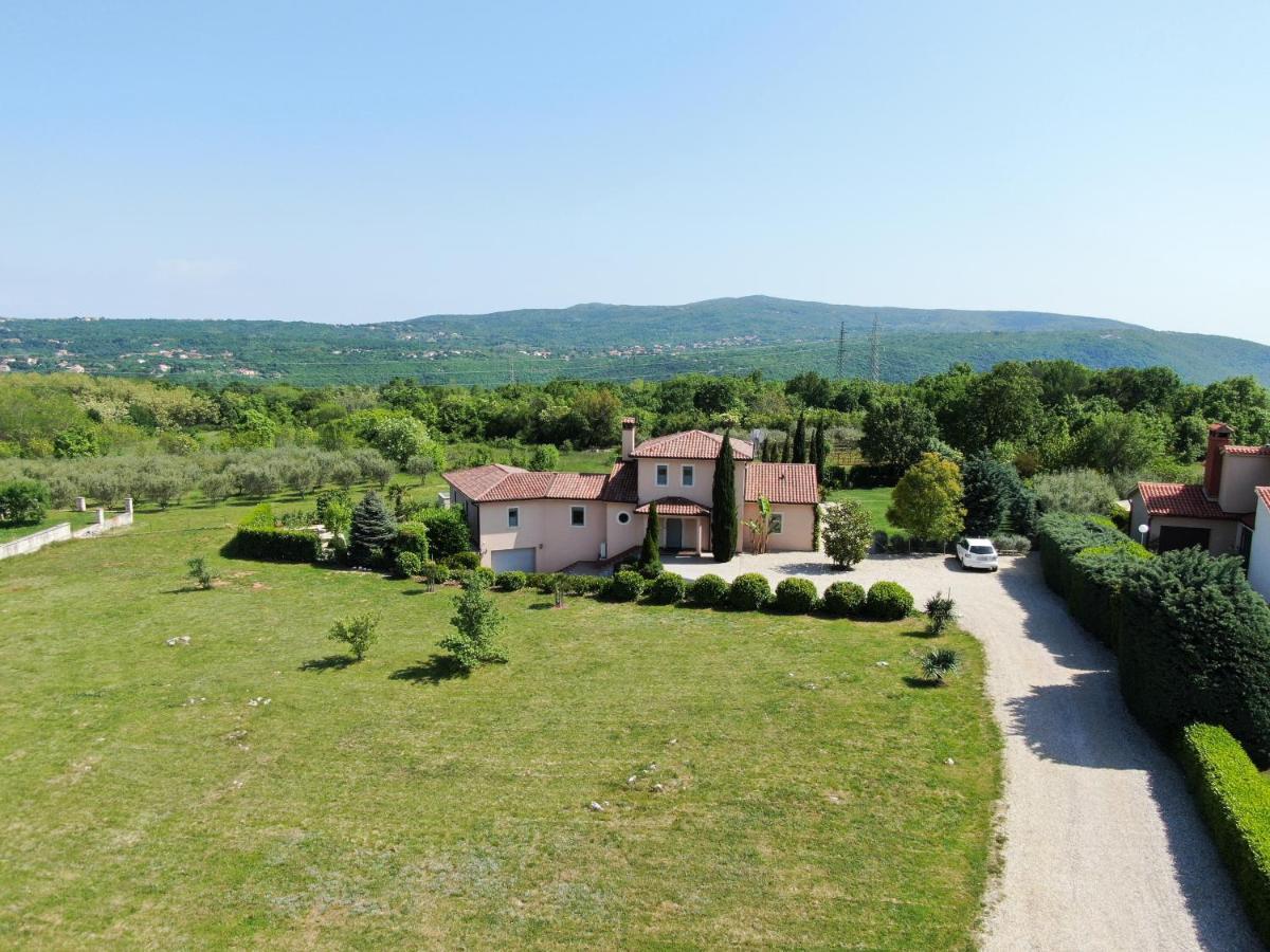 Villa Labin In Zartinj - Luxury Privacy Heated Pool With Auto Cover Eksteriør bilde