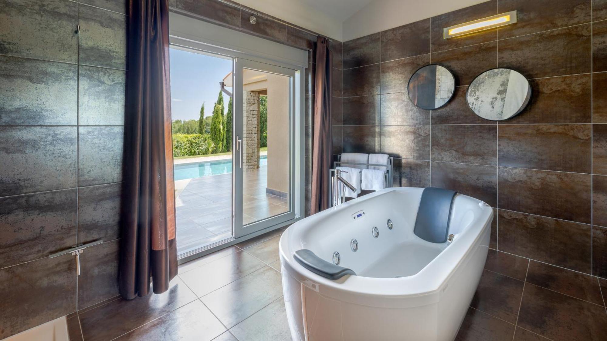 Villa Labin In Zartinj - Luxury Privacy Heated Pool With Auto Cover Eksteriør bilde
