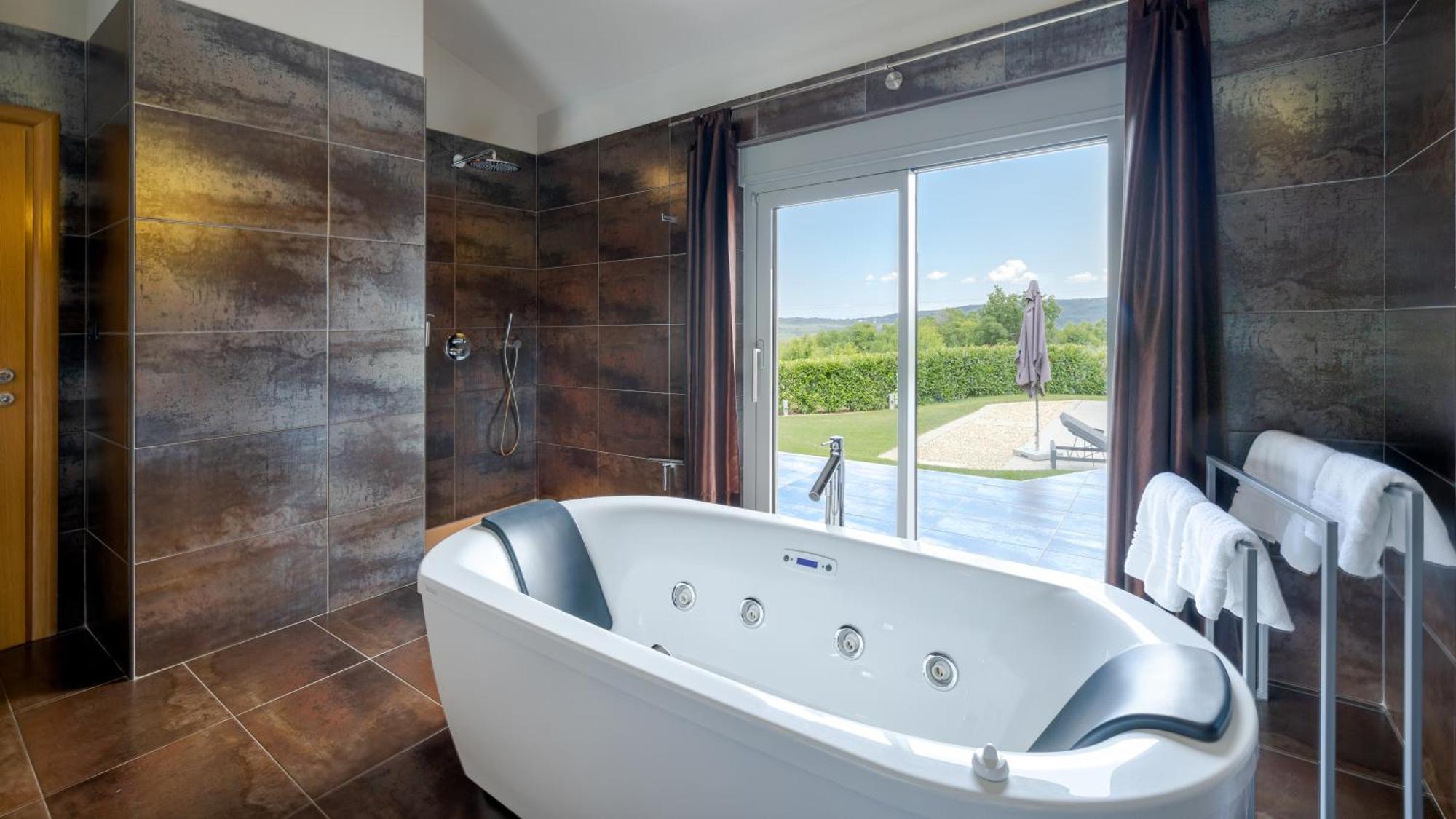 Villa Labin In Zartinj - Luxury Privacy Heated Pool With Auto Cover Eksteriør bilde